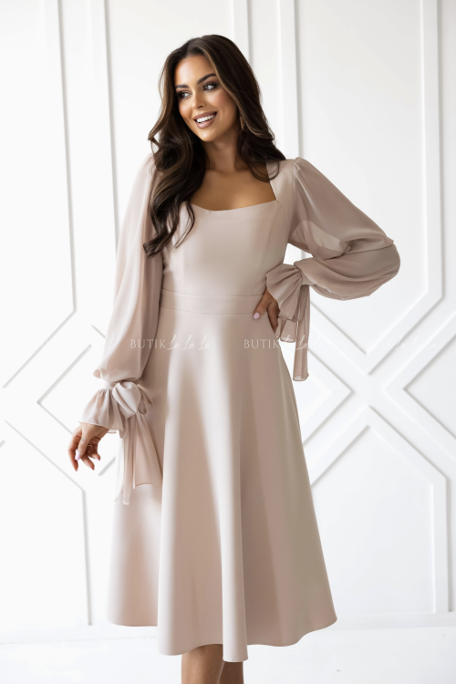 Sukienka rozkloszowana z bufiastymi rękawami beżowa Aria